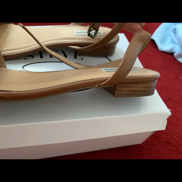STEVE MADDEN perfect summer sandal - Picture 2 of 3